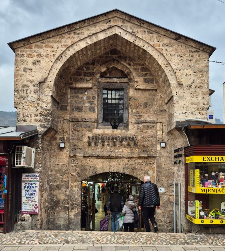 Gazi Hüsrev Bey Bezistan - Saraybosna - Başçarşı