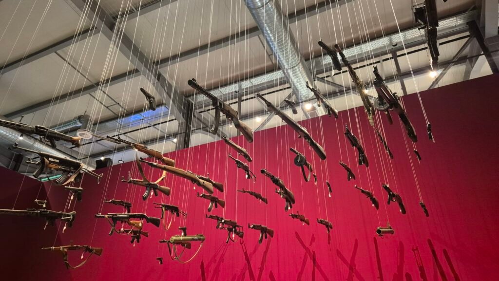 Srebrenica Potoçari Şehitliği ve Müzesi